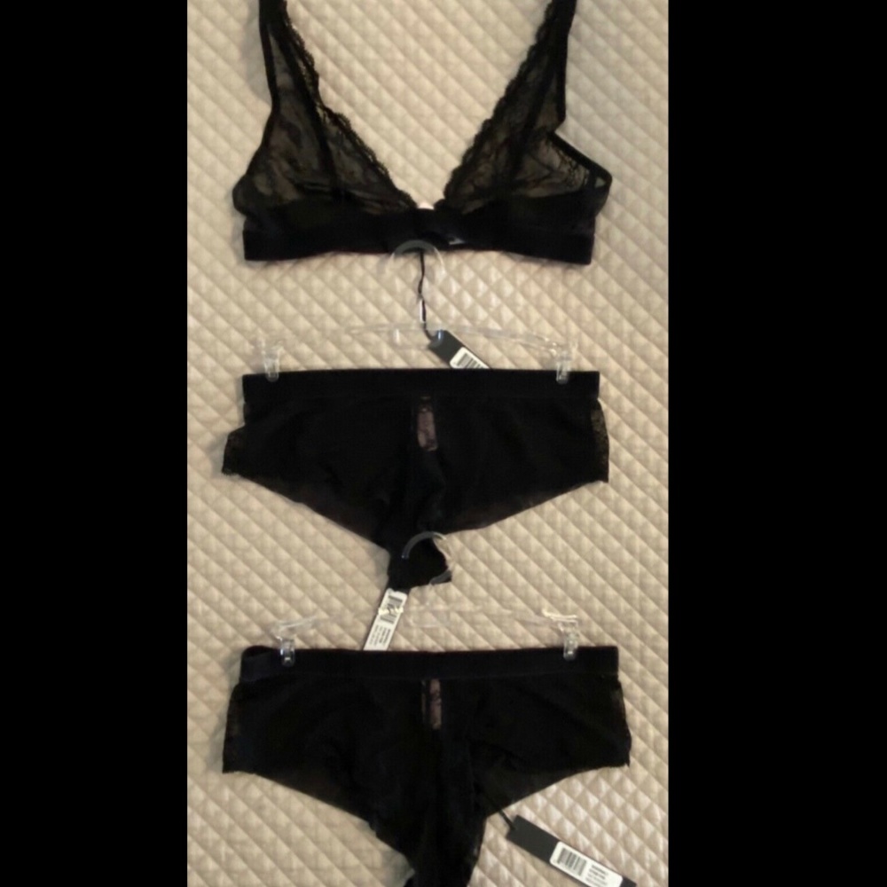 NWT 3 Piece Lingerie Set Triangle Bra and 2 Boy Shorts Size 34B Small Black